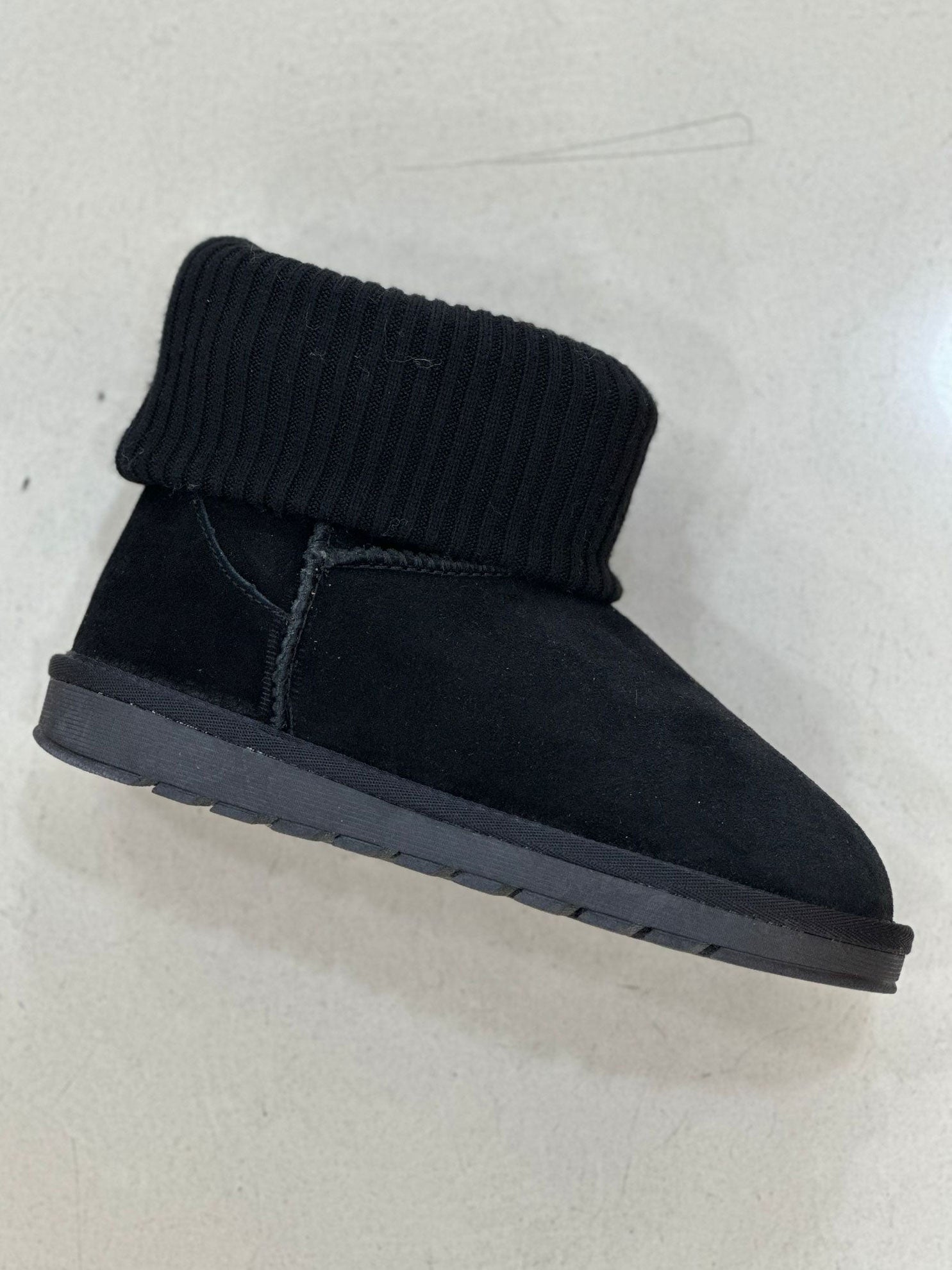 Iman - Lækre ruskinds bamsestøvler med strikstykke